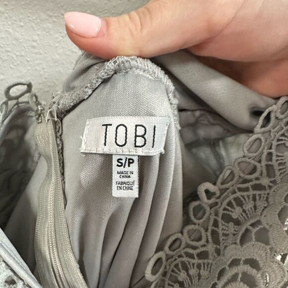 NEW WITH TAGS WOMENS TOBI DRESS SIZE SMALL - Picture 3 of 4